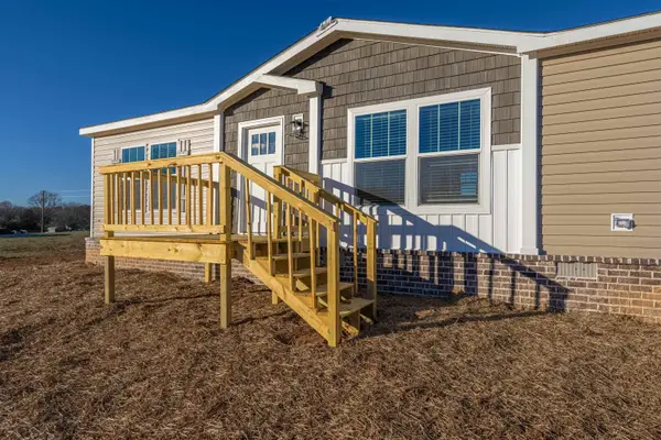 404 Co Rd 263, Florence, AL 35633