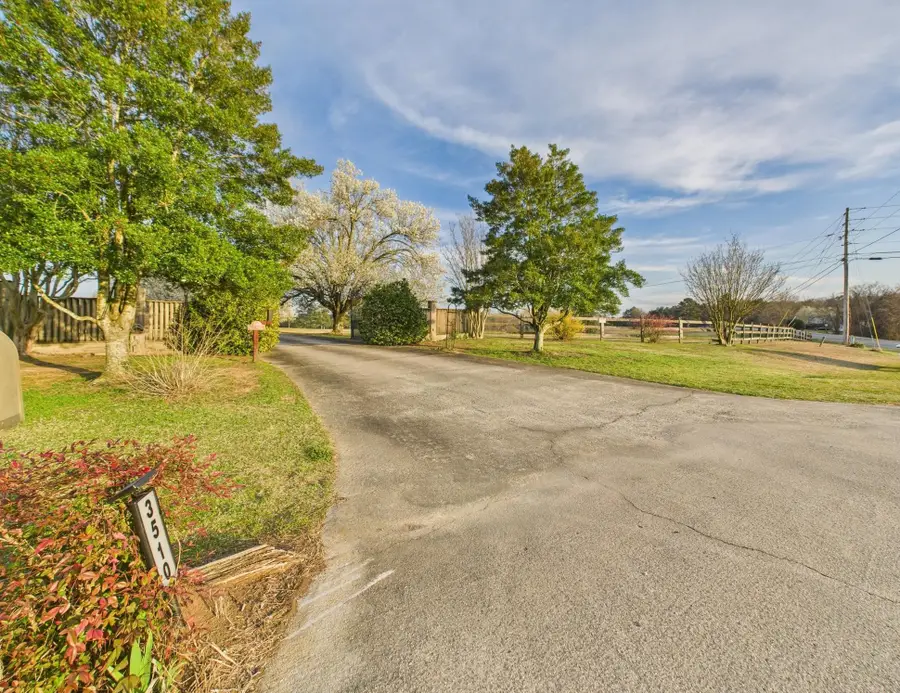 3510 Colburn Mill Rd, Russellville, AL 35653 - #2