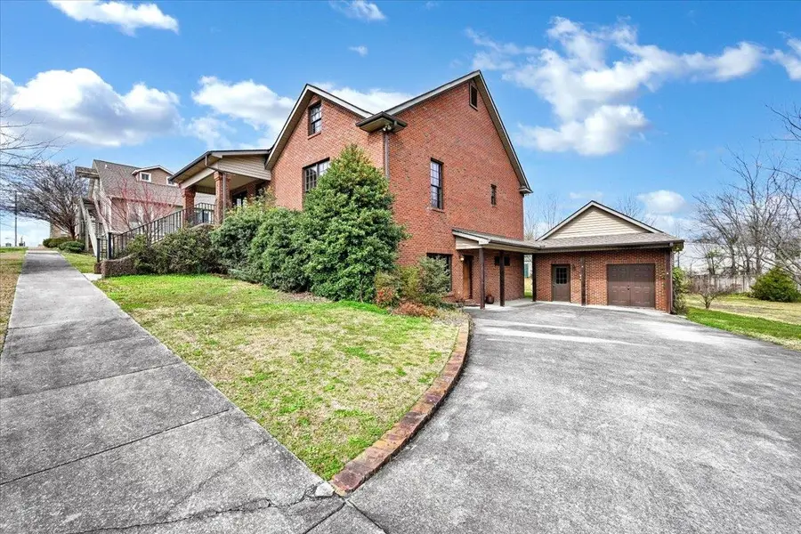 407 4th St, Cullman, AL 35055 - #2