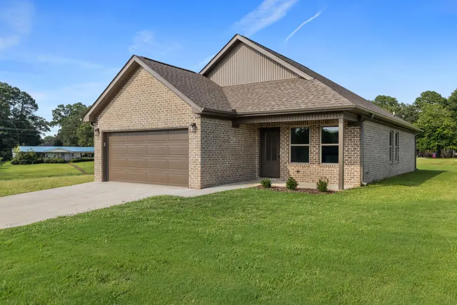 25 S Fulton St, Florence, AL 35630 - #2