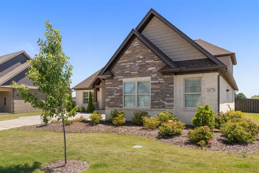 16776 Colton Ln, Athens, AL 35613 - #3