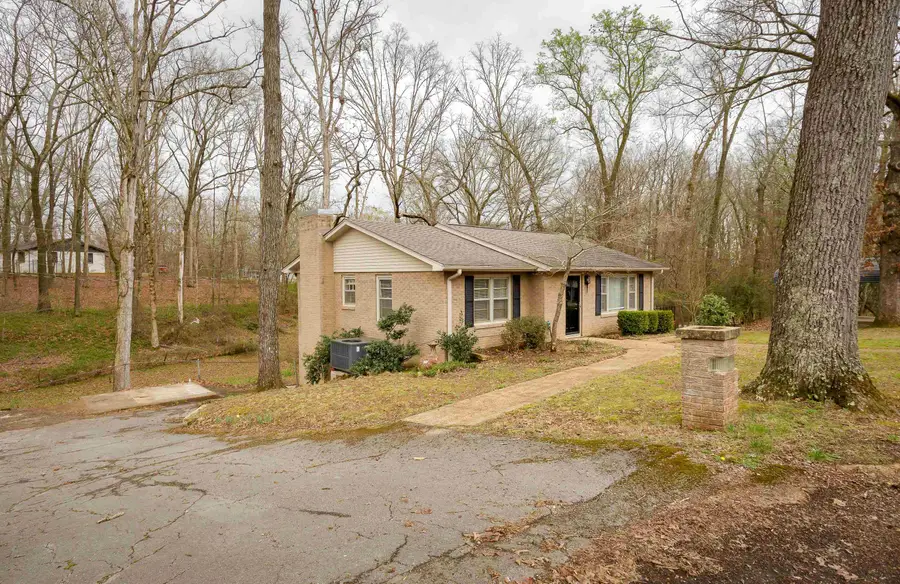 1165 Henson Dr, Florence, AL 35630 - #3