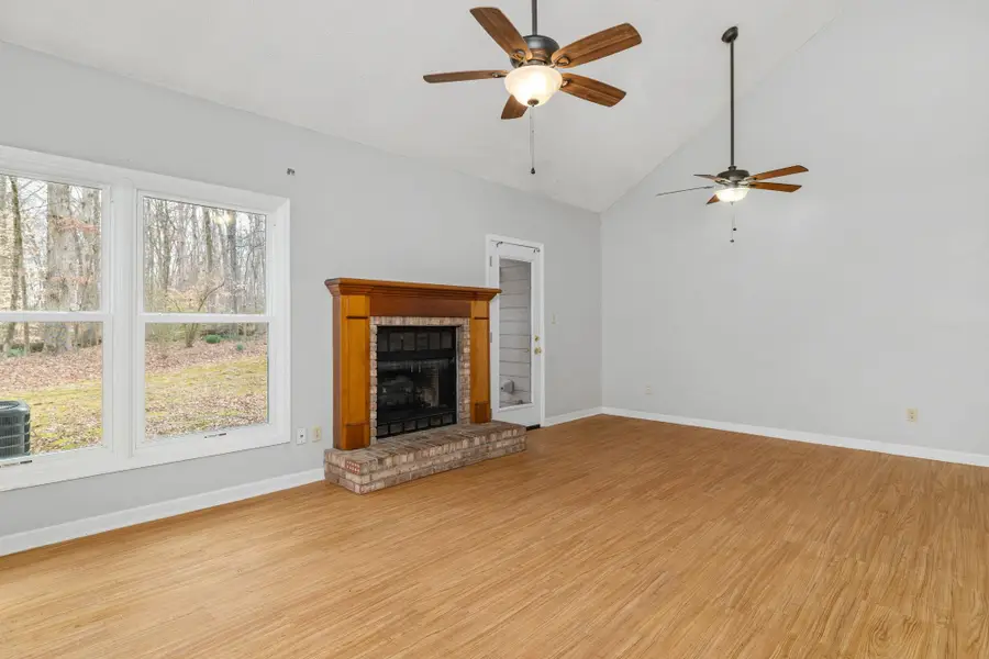 209 Birch Ter, Florence, AL 35630 - #2