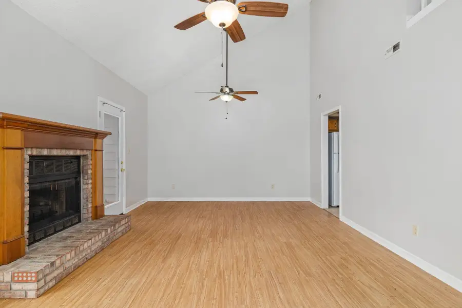 209 Birch Ter, Florence, AL 35630 - #3