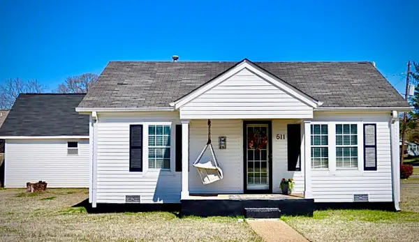 511 E 2nd St, Tuscumbia, AL 35674