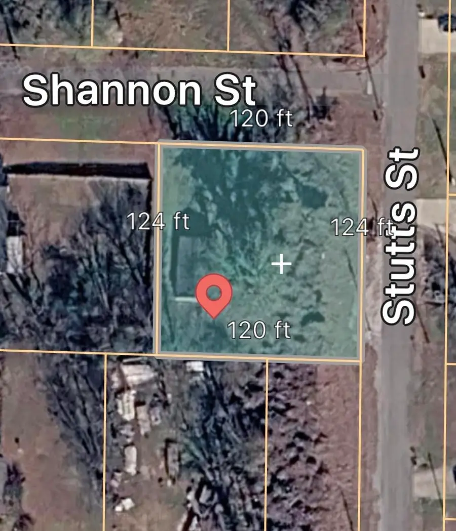 305 Shannon St, Muscle Shoals, AL 35661 - #2