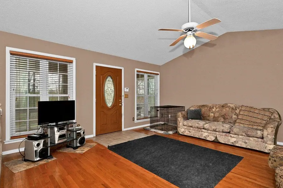 1310 Oakhill Dr, Cullman, AL 35055 - #2