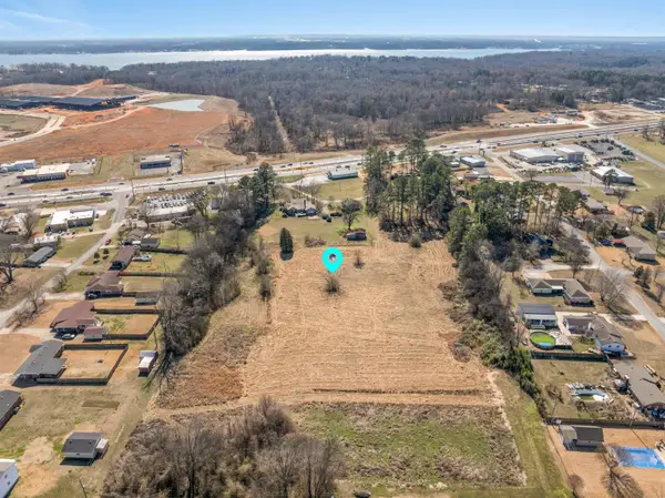 3705 Florence Blvd, Florence, AL 35634