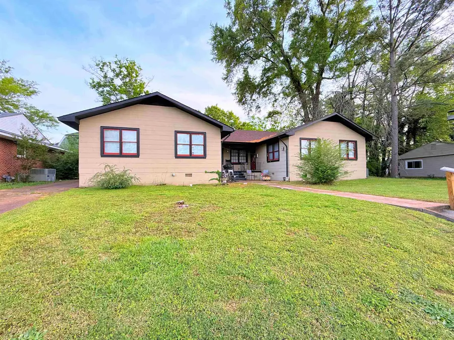 304 5th St, Tuscumbia, AL 35674 - #2
