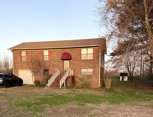 1067 Ridge Dr, Killen, AL 35645