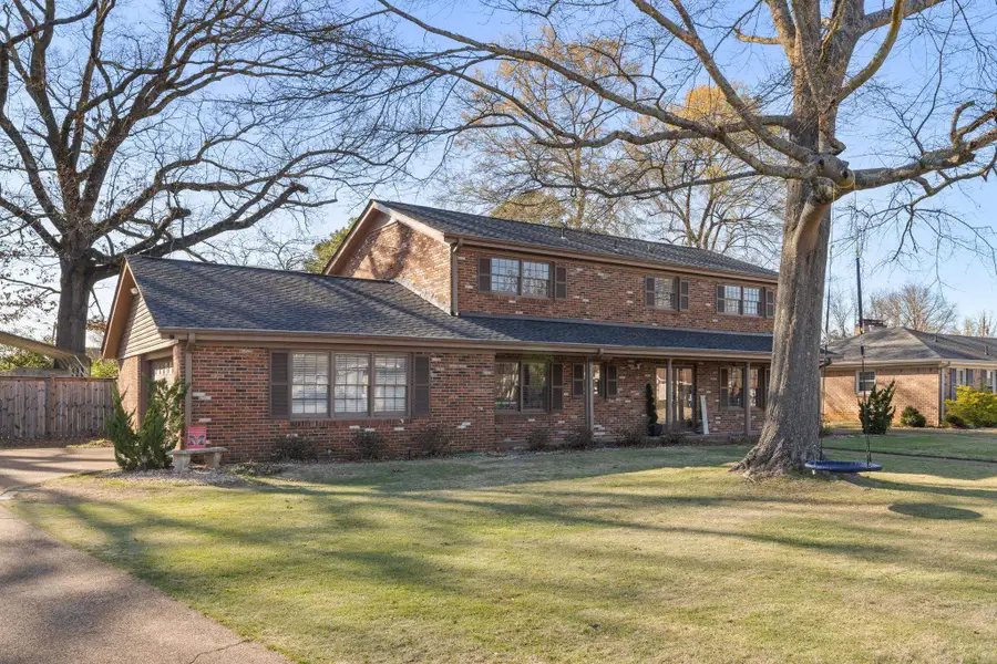 2217 Bower Dr, Florence, AL 35630 - #3