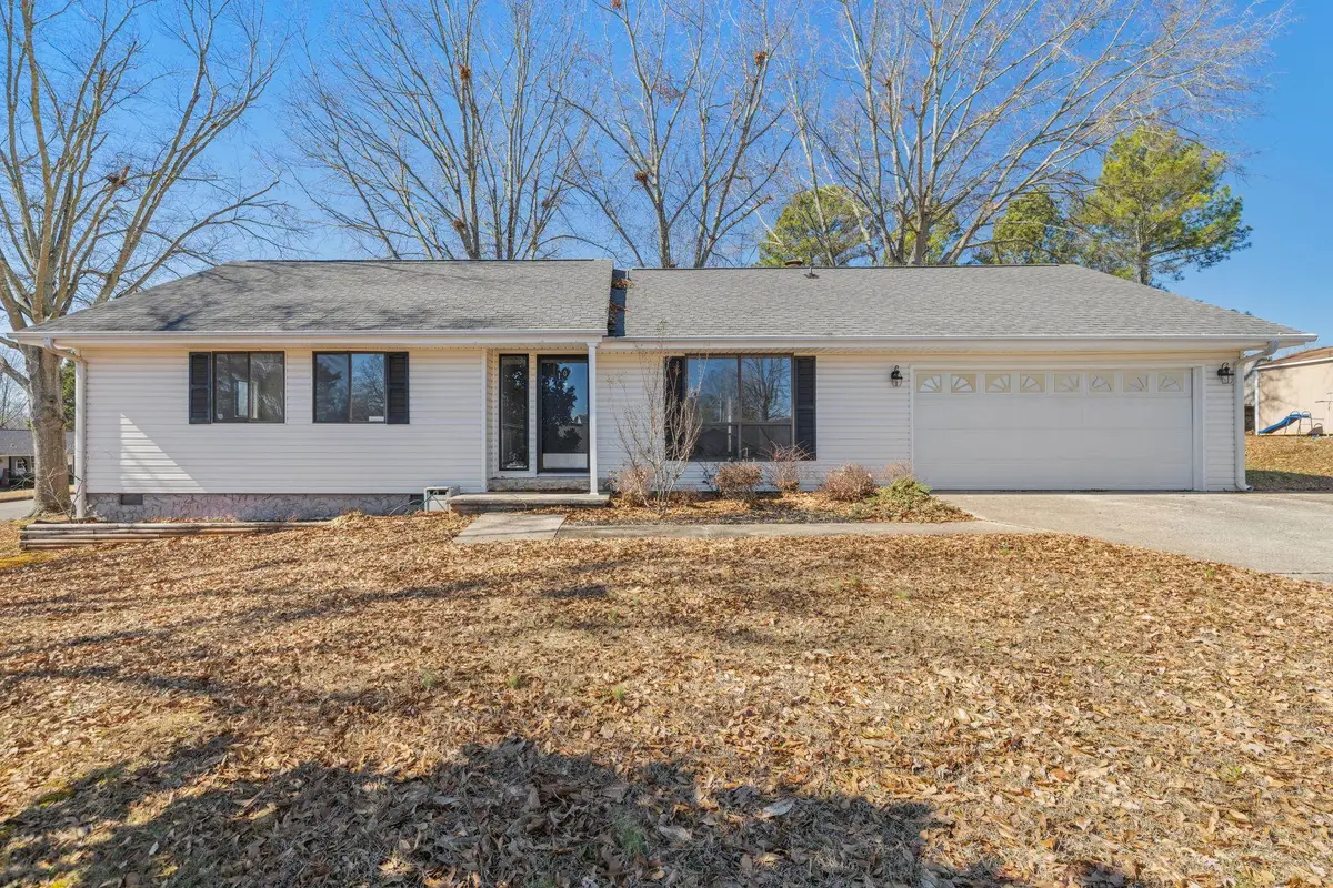 101 Caldwell Dr, Florence, AL 35633 - #1