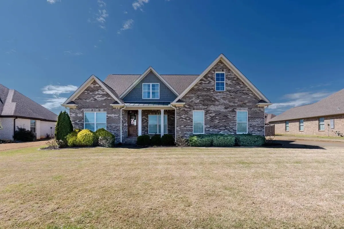 108 Sullivan Rd, Muscle Shoals, AL 35661 - #1