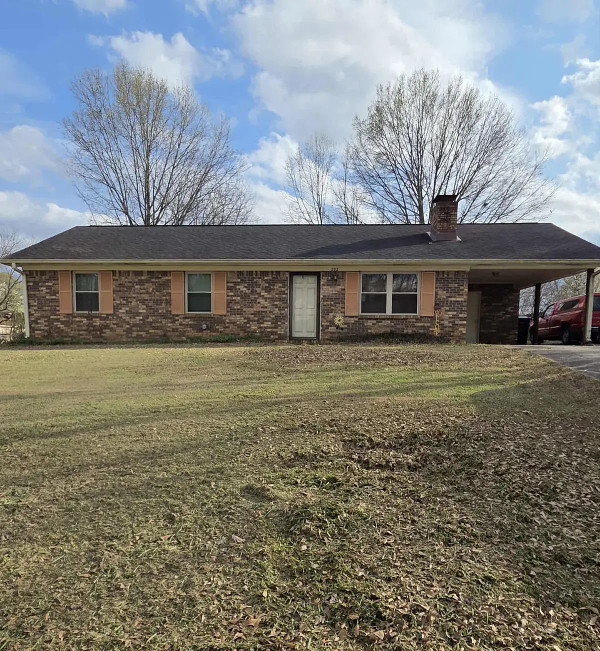 202 Elliott Ave, Muscle Shoals, AL 35661 - #1