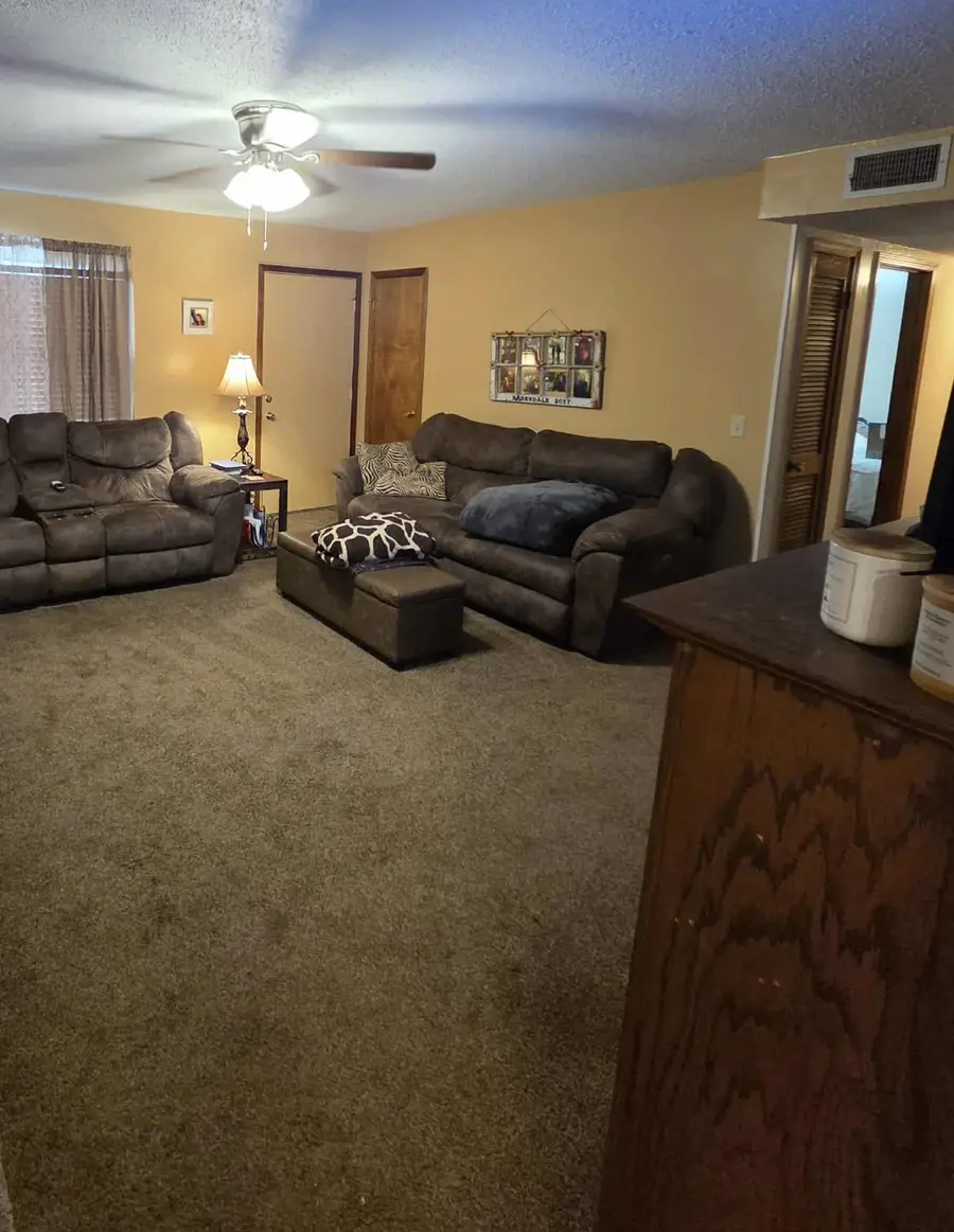 202 Elliott Ave, Muscle Shoals, AL 35661 - #3