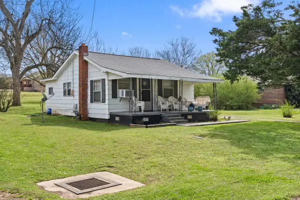 91 Pinhook Rd, Moulton, AL 35650