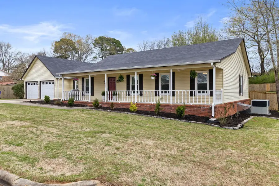 117 Augusta St, Florence, AL 35633 - #2