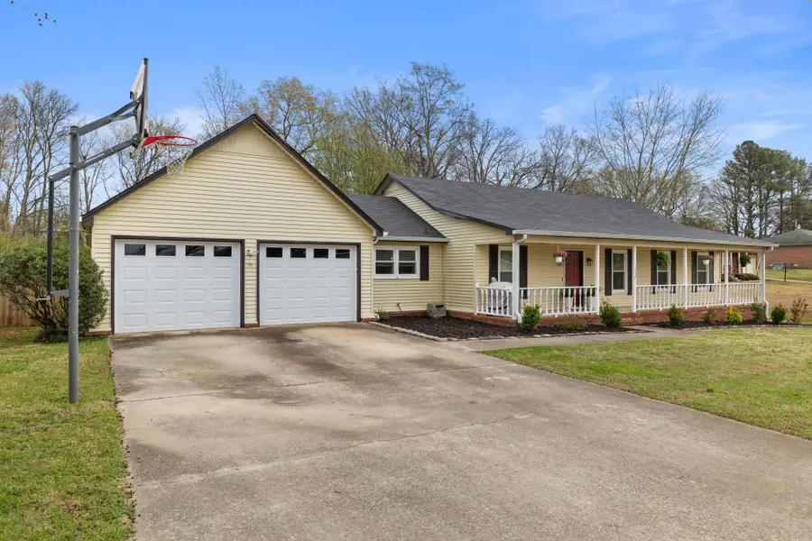 117 Augusta St, Florence, AL 35633 - #3