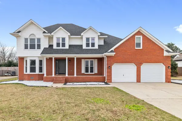 2104 Lisa Ave, Muscle Shoals, AL 35661