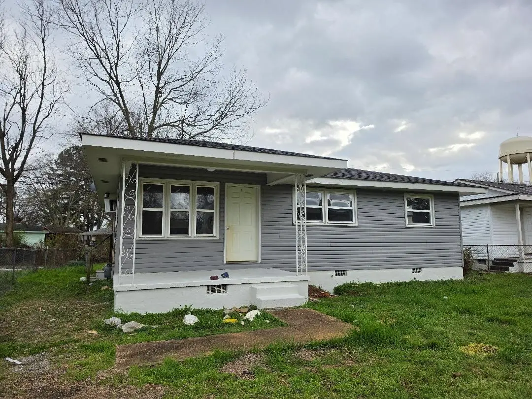 1106 Shirley Dr, Tuscumbia, AL 35674 - #1