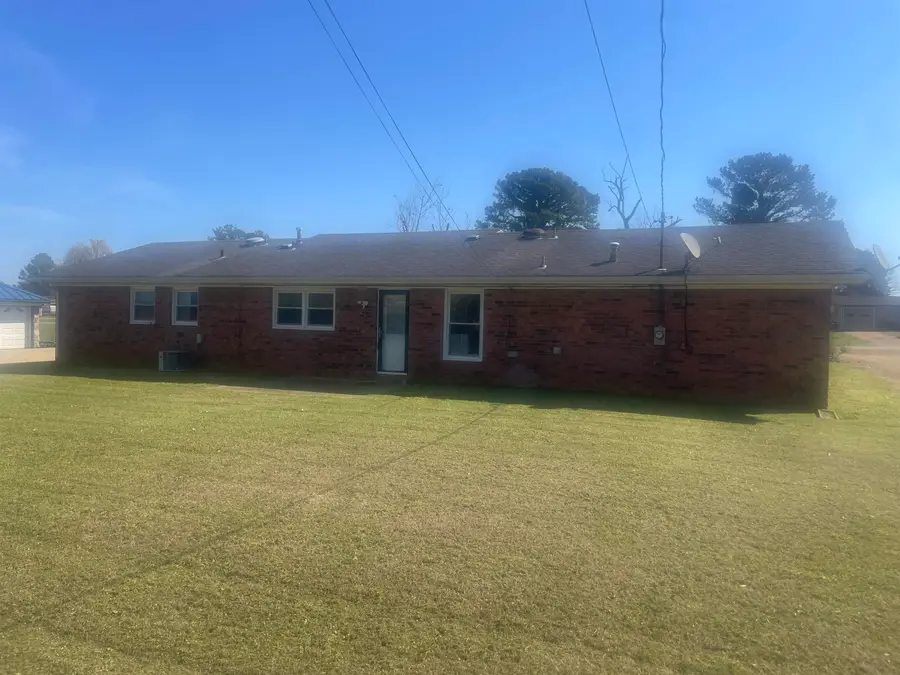 1504 Fords Way, Muscle Shoals, AL 35661 - #2