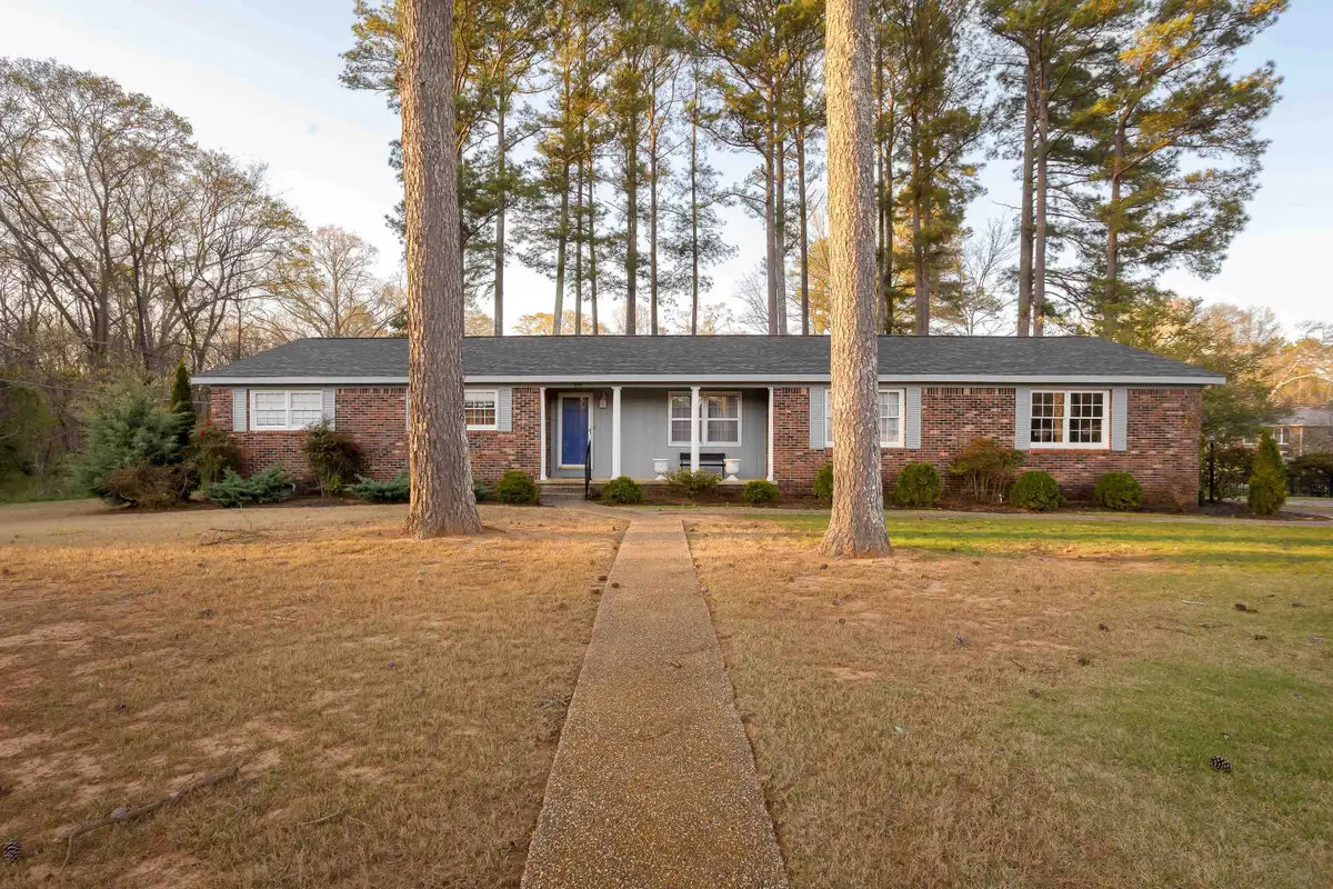 900 Pickwick St, Sheffield, AL 35660 - #1