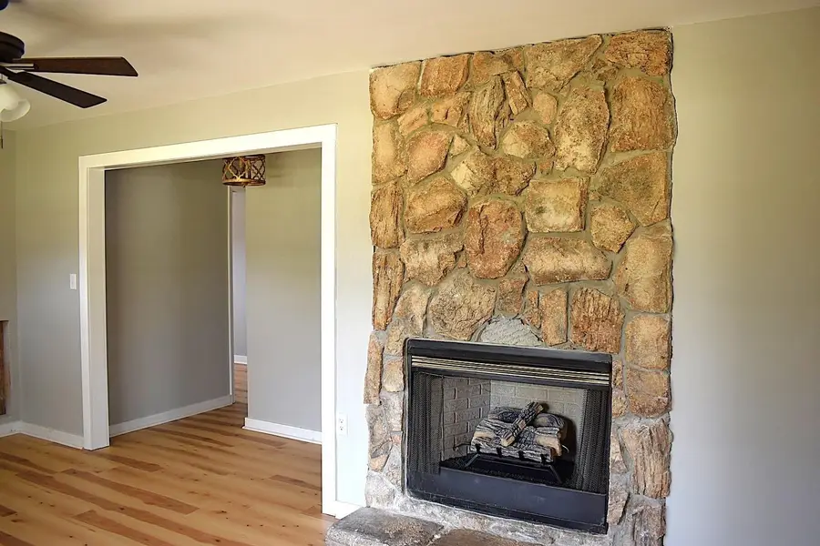 28154 Co Rd 8, Florence, AL 35634 - #3