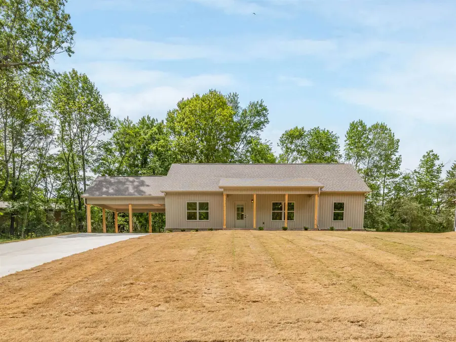 352 Elgin Hills Dr, Rogersville, AL 35652 - #3
