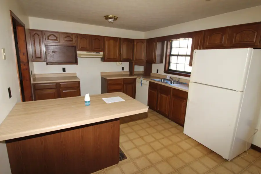 136 Co Rd 1444, Vinemont, AL 35179 - #3