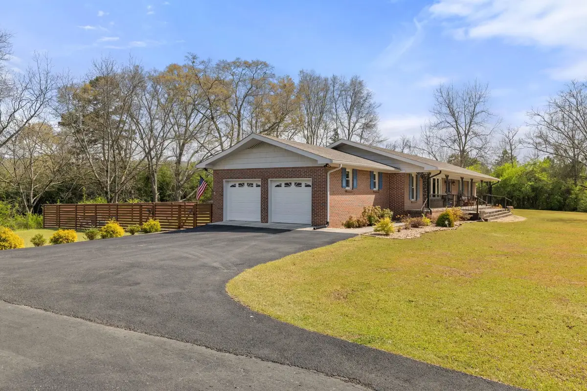 228 Highland St, Hanceville, AL 35077 - #1