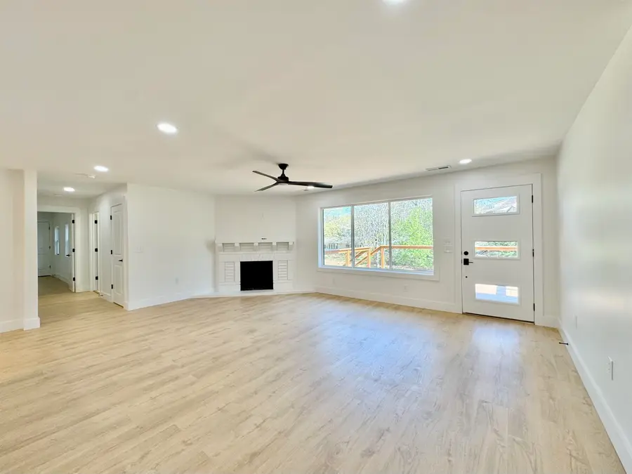 1115 Wildwood Park Rd, Florence, AL 35630 - #3