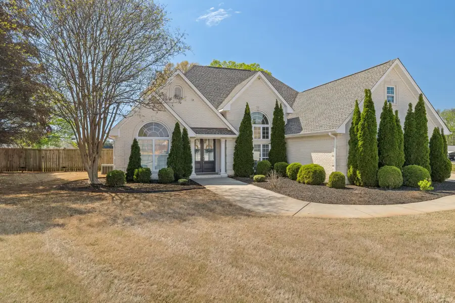 310 Megan Ave, Muscle Shoals, AL 35661 - #3