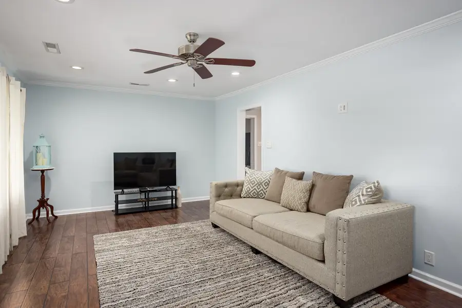 895 Milk Springs Rd, Tuscumbia, AL 35674 - #3