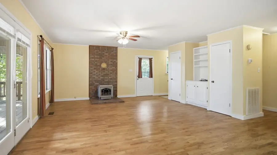 17558 Richter Rd, Rogersville, AL 35652 - #2