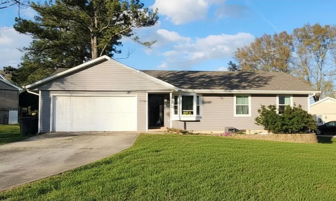 102 Greenfield Rd, Florence, AL 35633 - #1