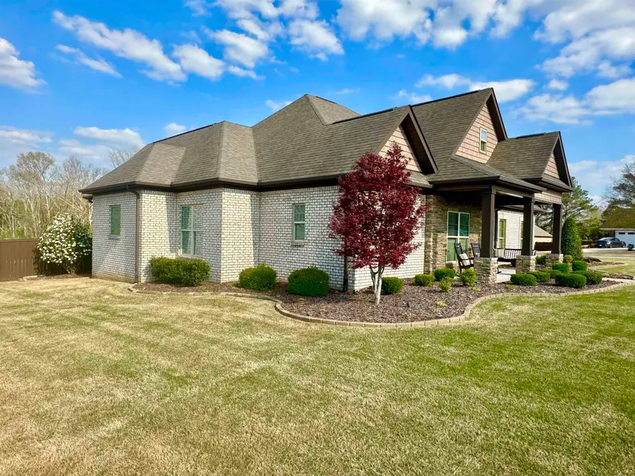 42 Cascade Dr, Florence, AL 35633 - #2