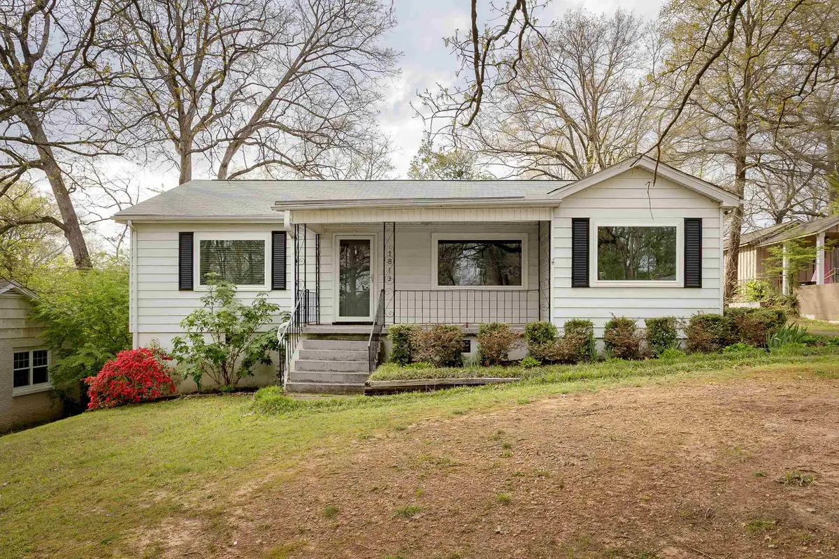 1813 Tune Ave, Florence, AL 35630 - #1