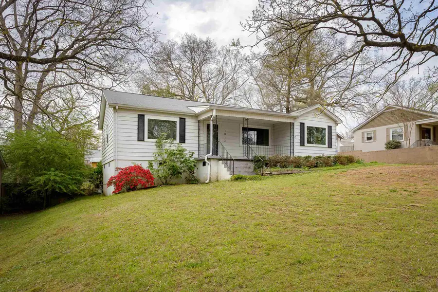 1813 Tune Ave, Florence, AL 35630 - #2