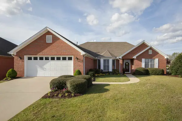 202 Woodfield Ct, Florence, AL 35630