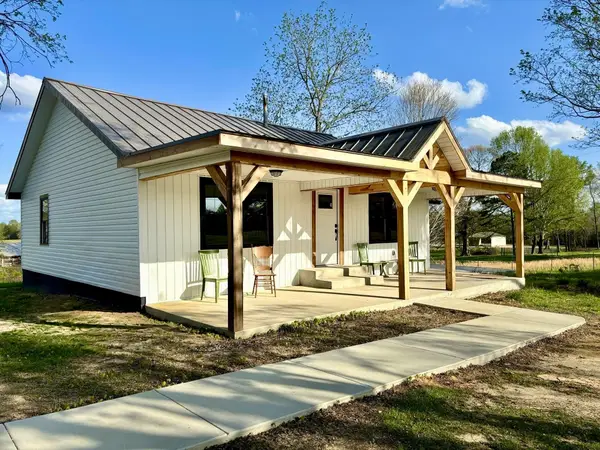 3640 Hawk Pride Mountain Rd, Tuscumbia, AL 35674