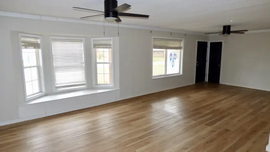 1308 Rush St, Tuscumbia, AL 35674 - #2