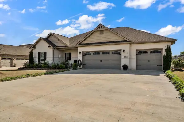 1804 Meadow Brook Dr, Cullman, AL 35055