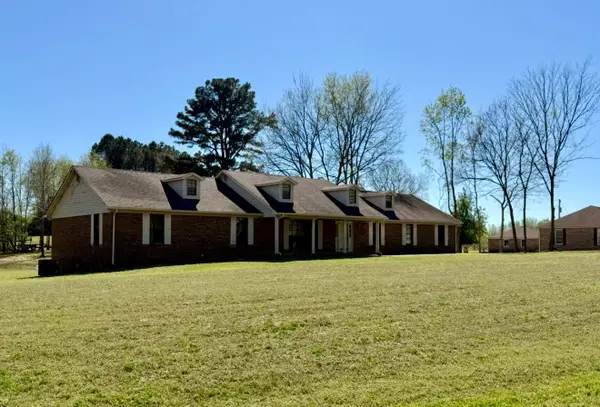 7612 Lakewood Dr, Florence, AL 35634