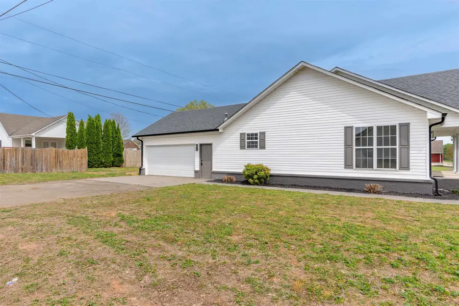 218 Government Blvd, Muscle Shoals, AL 35661 - #2