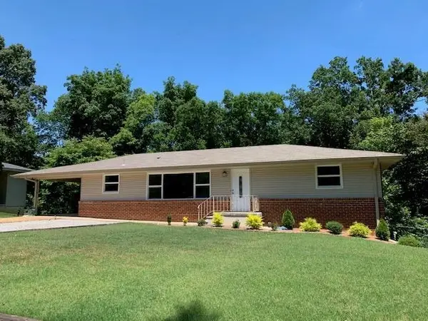 722 Dixie Ave, Florence, AL 35630