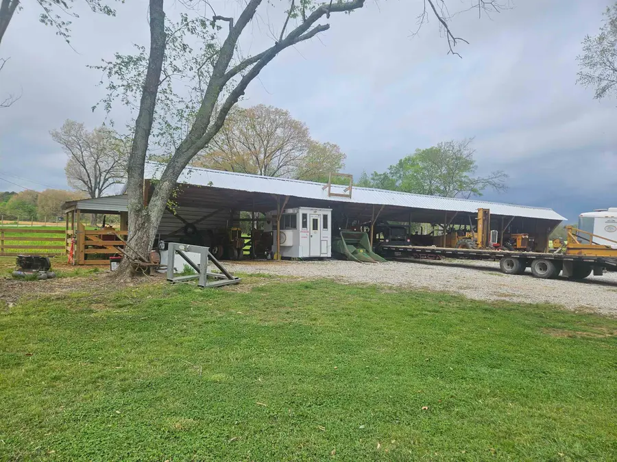 251 Clement Rd, Russellville, AL 35654 - #2