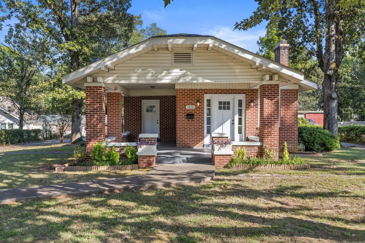 1616 Chisholm Rd, Florence, AL 35630 - #1