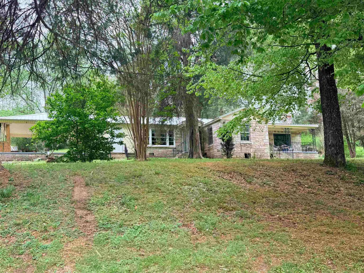 534 Grandview Dr, Hamilton, AL 35570 - #1