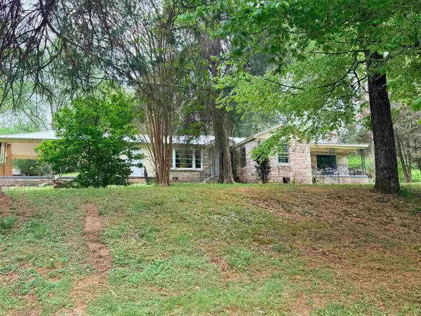 534 Grandview Dr, Hamilton, AL 35570