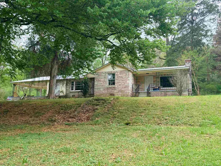 534 Grandview Dr, Hamilton, AL 35570 - #2